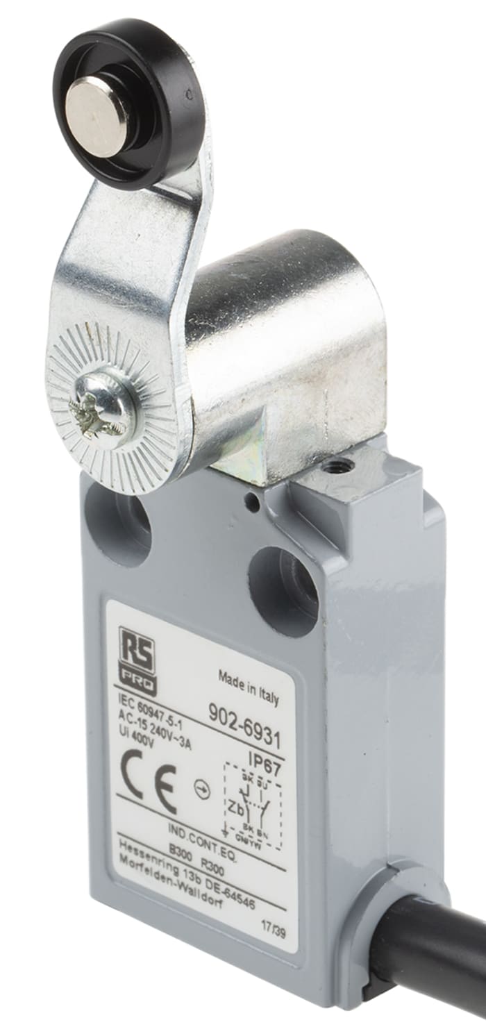 RS PRO Roller Lever Limit Switch, NO/NC, IP67, DPST, Die Cast Zinc Housing, 240V ac Max, 5A Max
