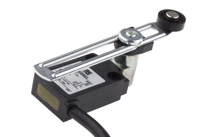 RS PRO Adjustable Roller Lever Limit Switch, NO/NC, IP67, DPST, Thermoplastic Housing, 240V ac Max, 5A Max