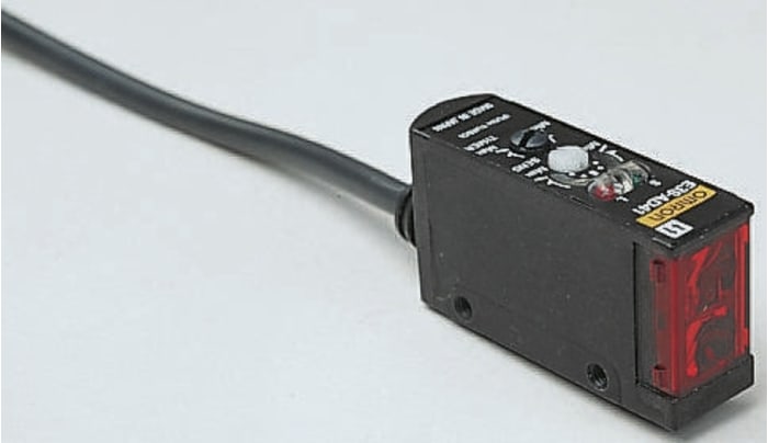 Omron Through Beam Photoelectric Sensor, Block Sensor, 7 m Detection Range