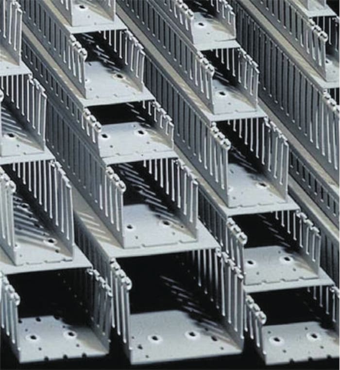 Goulotte IBOCO, 25 mm x 80mm x 2m, en PVC Gris