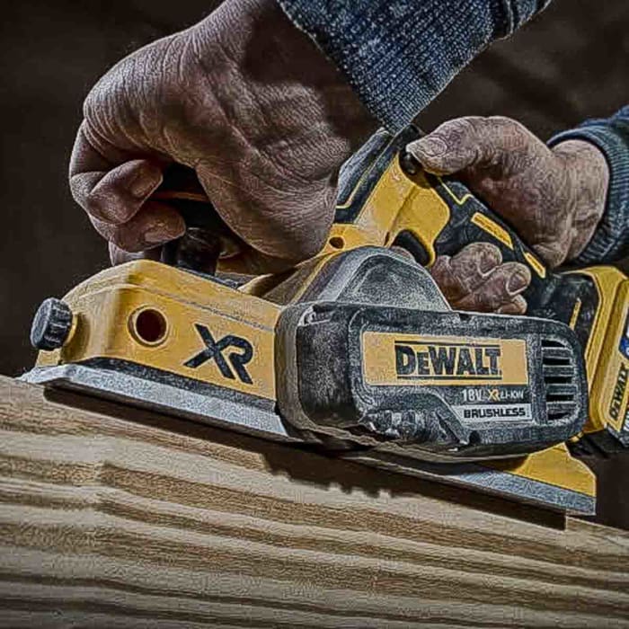 nummer log Revival DCP580N-XJ DeWALT | DeWALT DCP580N-XJ Cordless 18V Planer | 113-8601 | RS  Components