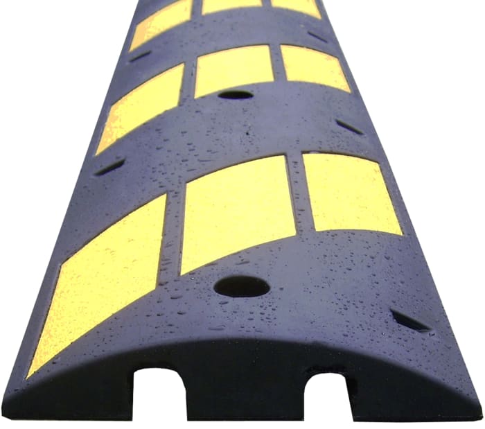 RS PRO Rubber Speed Bump, 500mm x 5 mx 70 mm, 15km/h