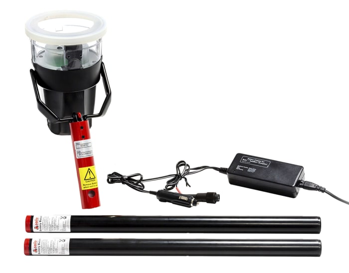 Tester detektoru tepla, řada: Solo, obsah sady: Tester detektorů tepla, nabíječka baterií Solo 726, 2x bateriová násada