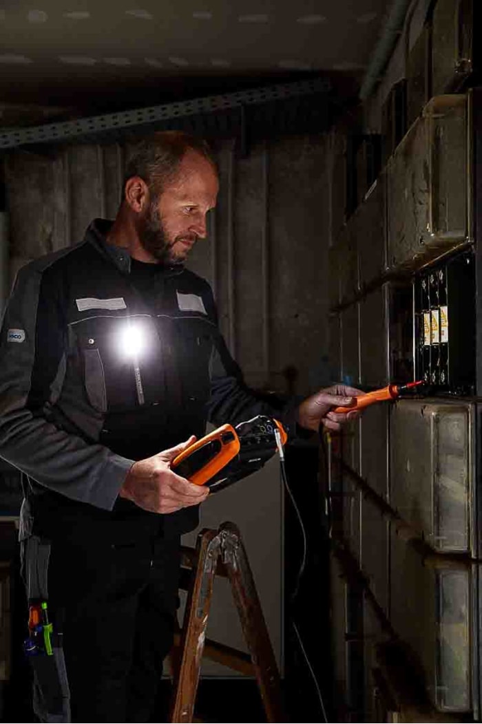 Lámpara de inspección LEDLENSER iW2R-LASER, 3,7 V, 2,8 W, 150 lm, IP 20