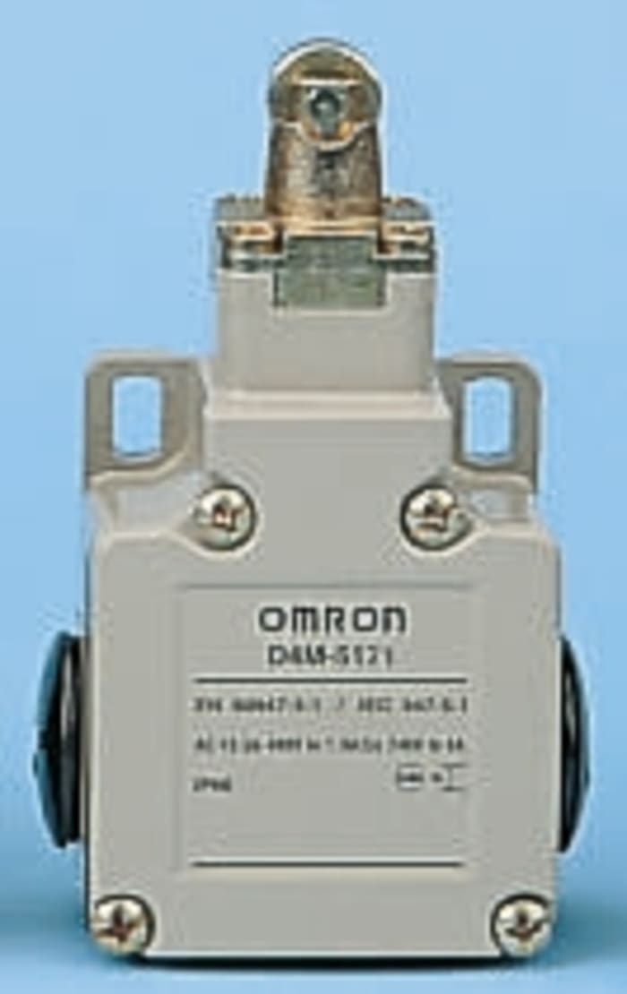 Omron Plunger Limit Switch, NO/NC, IP66, Metal Housing, 400V ac Max, 6A Max