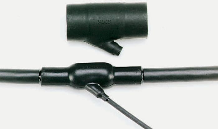 TE Connectivity 45° Side Breakout Black, Fluid Resistant Elastomer, 26.9mm
