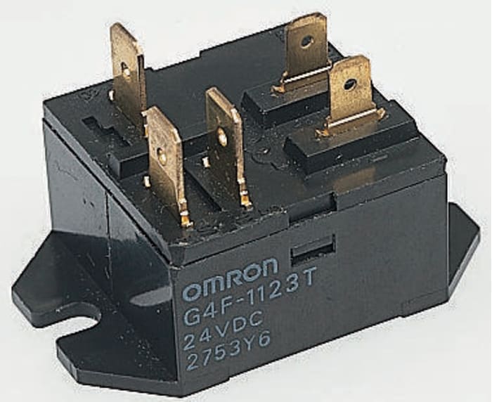 Relé sin enclavamiento Omron de 1 polo, SPST, bobina 24V dc, 20A, Montaje por reborde