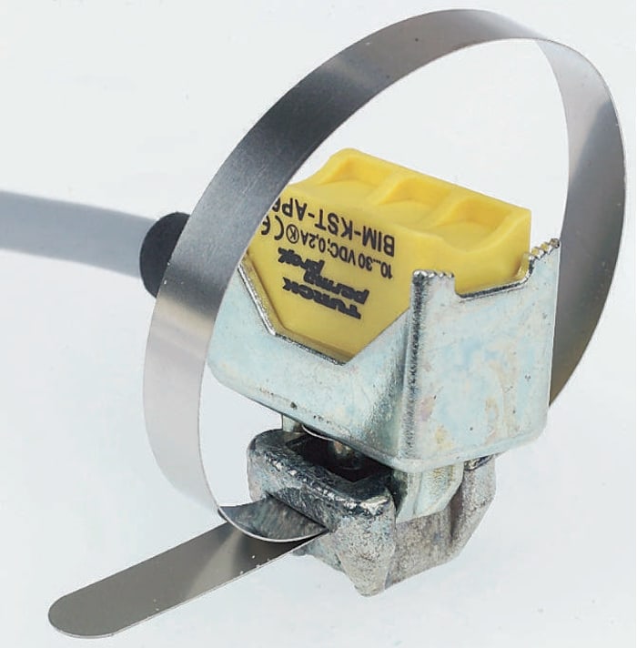 Sensor de proximidad Turck, alcance 8 mm, alim. 10 → 30 Vdc, salida digital PNP, NO, IP67