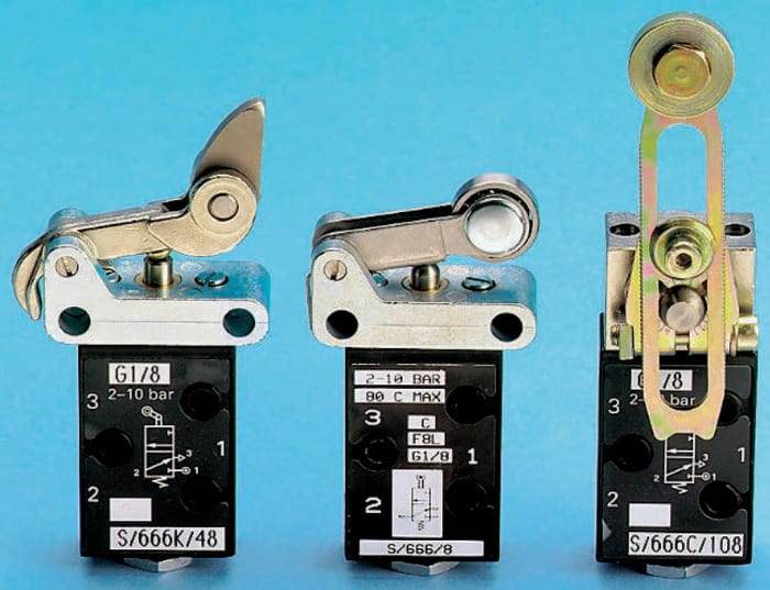 S/666/108 Roller Lever 3/2 Pneumatic Manual Control