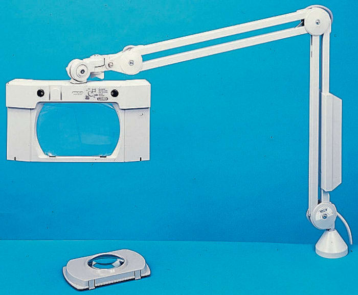 Luxo Bench Magnifier with Table Clamp Mount, 3.5dioptre, 175 x 108mm Lens