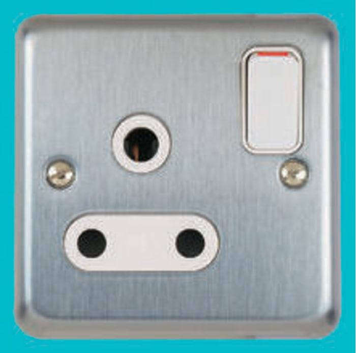 MK 15A, Single Gang RCD Socket, Flush Mount, Switched