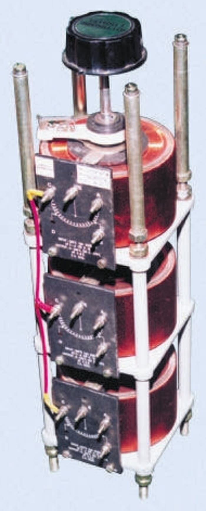 Carroll & Meynell 3 Phase 2.4 kVA, Calculated Variac, 3 Output, 415V ac