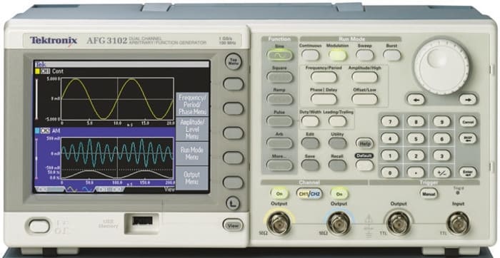 Tektronix AFG3022B Function Generator, 1μHz Min, 25MHz Max, FM Modulation, Variable Sweep