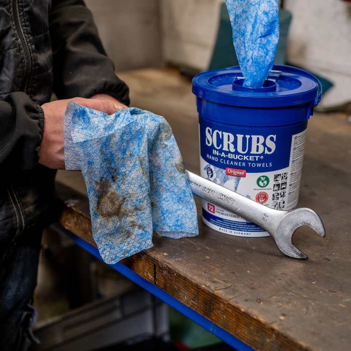 042272 SCRUBS® SCRUBS® Wet Hand Wipes for Hand Cleaning Use, Bucket