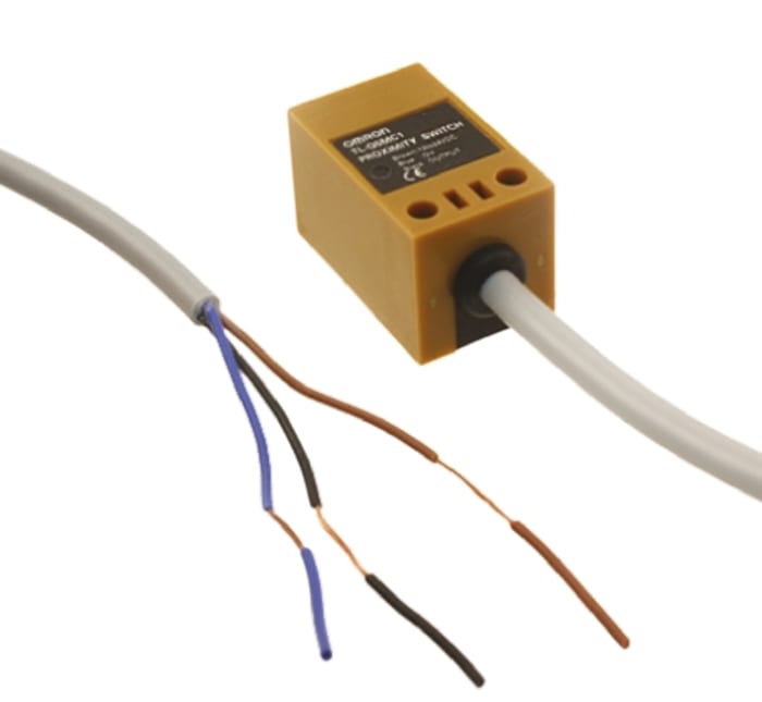 Omron Block Proximity Sensor, 5 mm Detection, 12 → 24 V dc