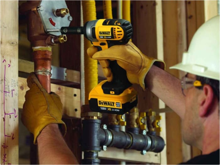 Dewalt dcf880h impact wrench hotsell