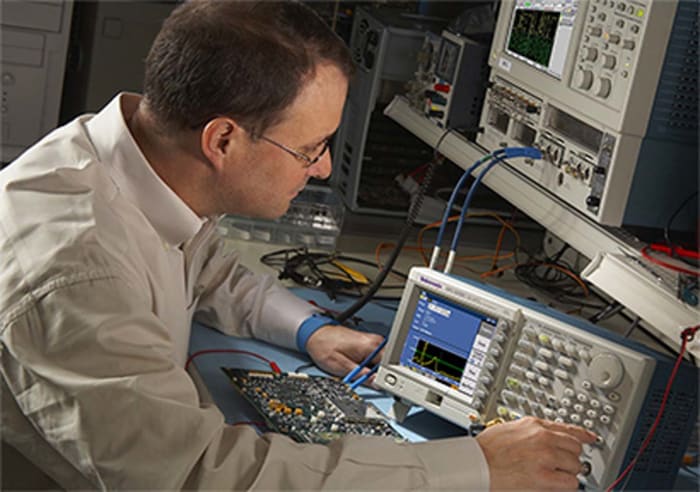 R7742975-02
