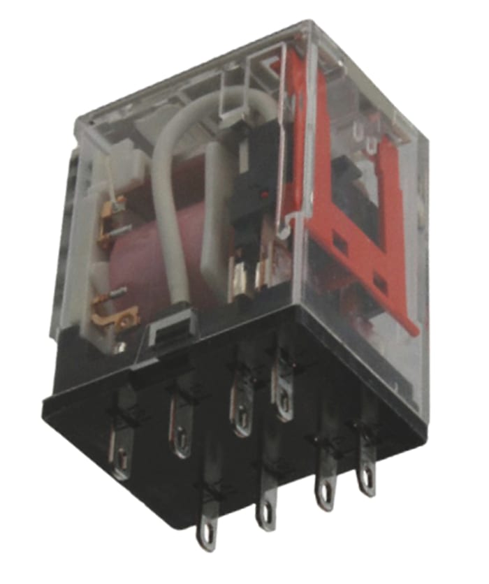Omron Plug In Power Relay, 110V dc Coil, 5A Switching Current, DPDT