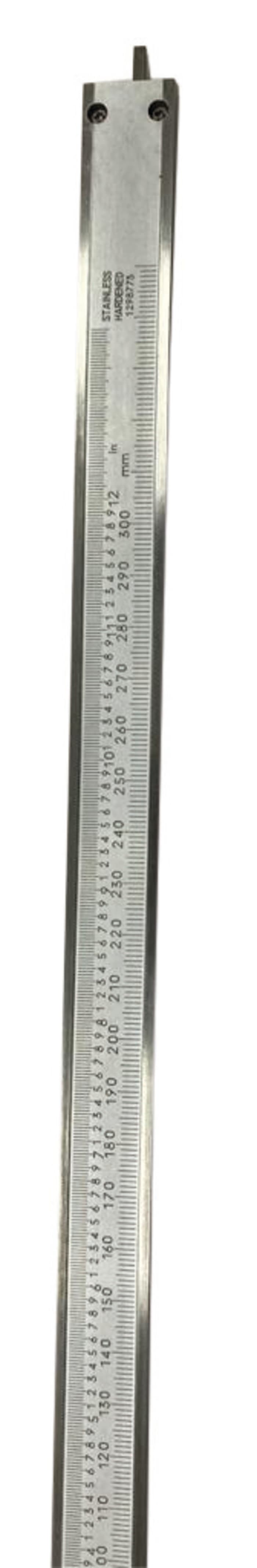 R8412533-07