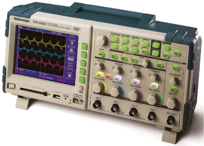 Osciloscopio digital de banco Tektronix TPS2024, 200MHZ, interfaz RS232, Tipo C - Conector Europeo, Tipo G - Británico