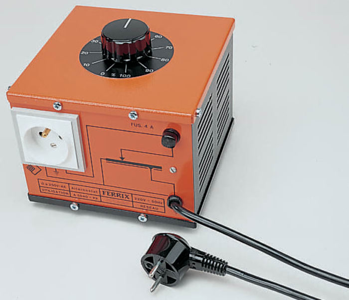 Autotransformador Atoms A5040 PX, tensión primaria 250V ac, tensión secundaria 0 → 250 V