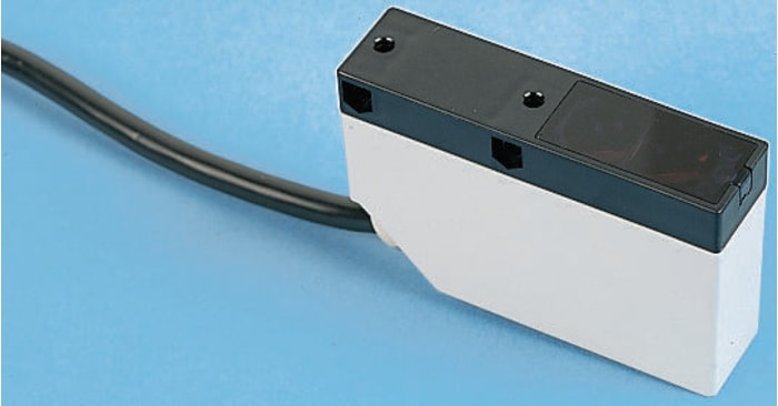 Telemecanique Diffuse Photoelectric Sensor, Block Sensor, 0.7 m Detection Range