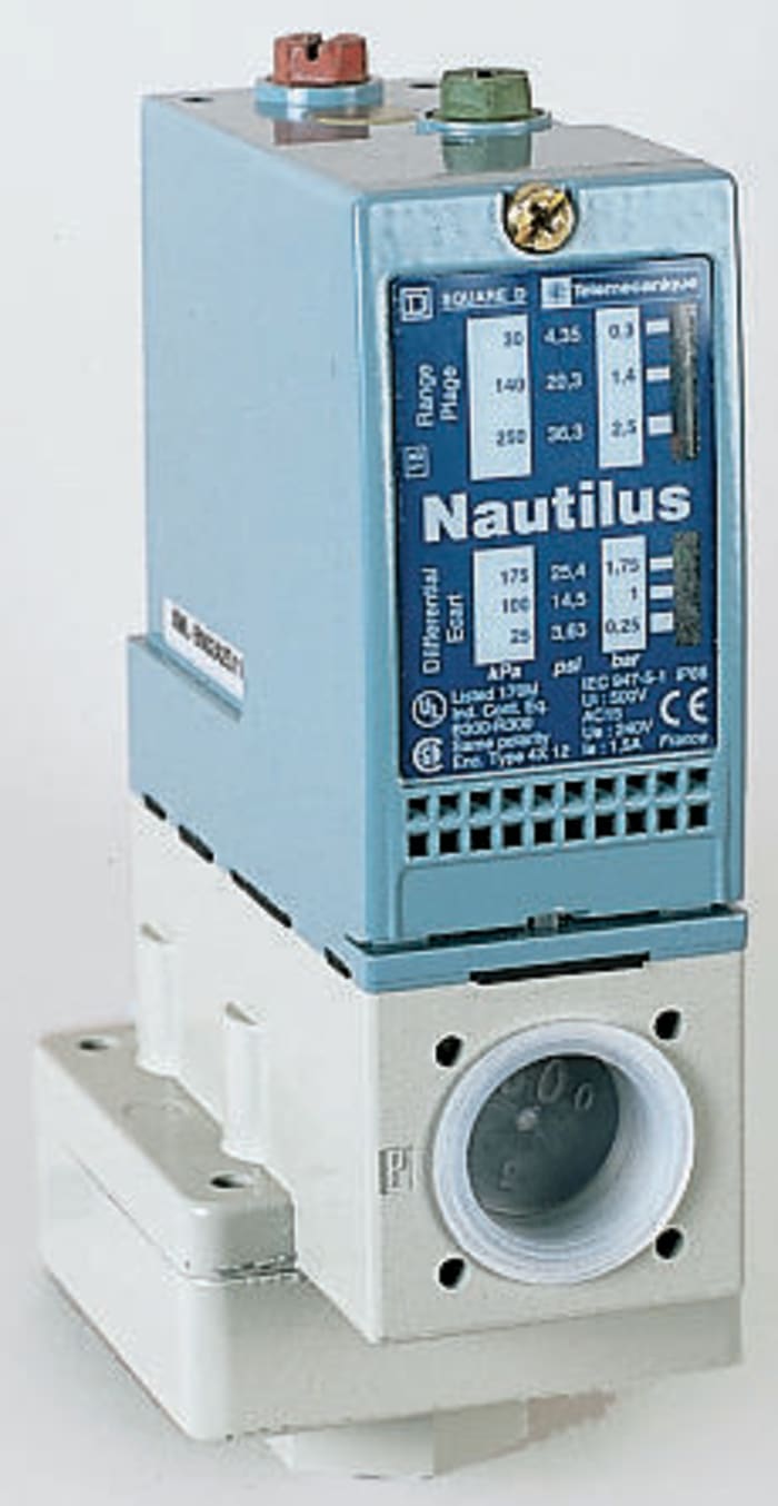 Telemecanique Sensors Pressure Sensor, 0.7bar Min, 10bar Max, Relay Output, Differential Reading