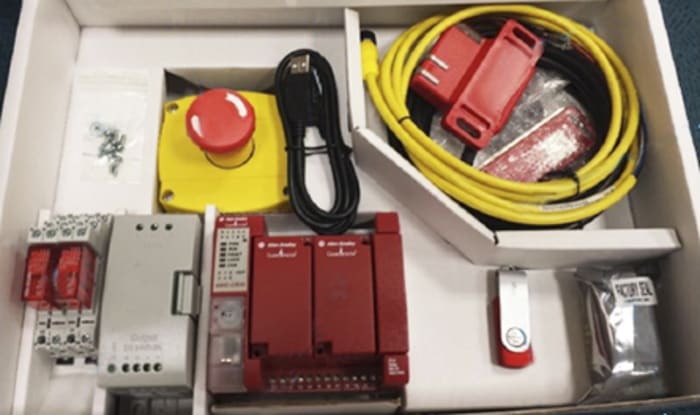 Allen Bradley Guardmaster 440C-CR30 Series Safety Controller, 22 Safety Inputs, 4 Safety Outputs, 24 V dc