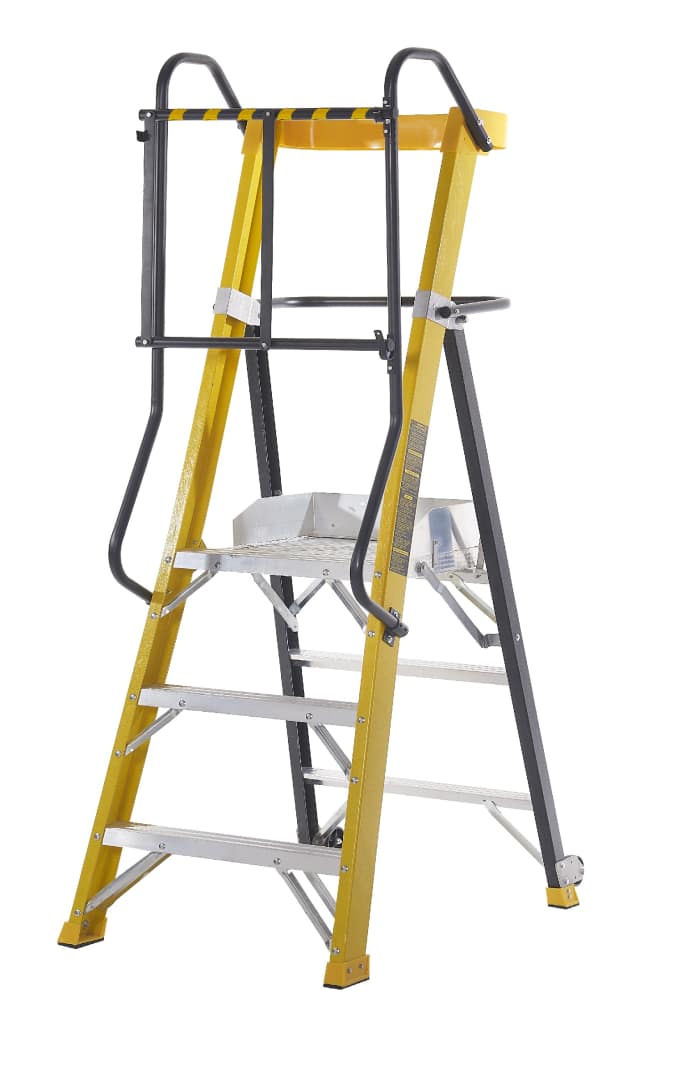 RS PRO Fibreglass 4 steps Step Ladder, 1090mm platform height, 2040 mm open length