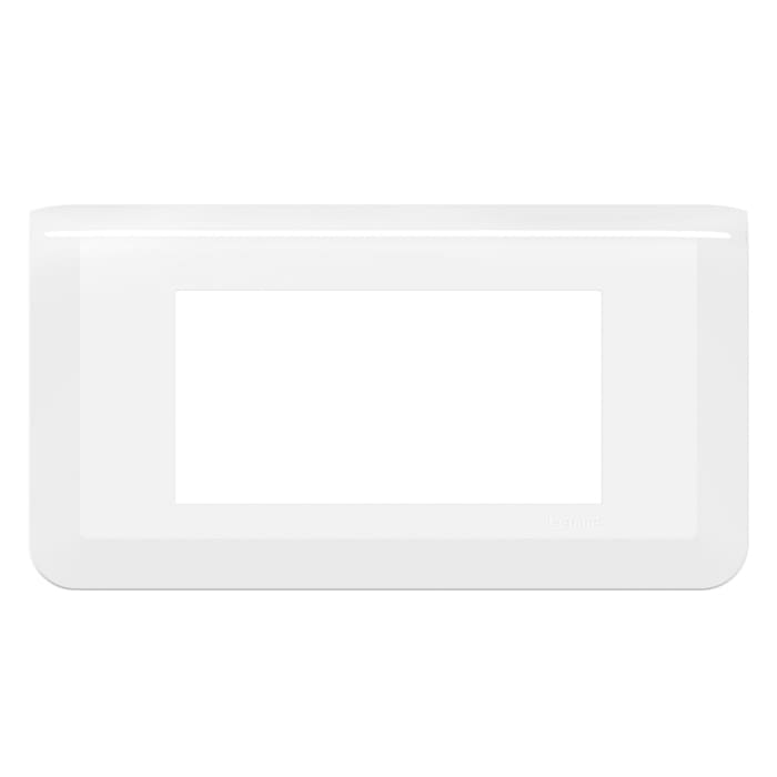 Legrand White 4 Gang Faceplate & Mounting Plate