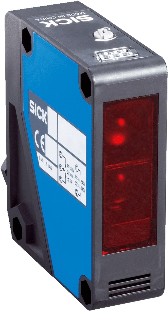 SICK Retroreflective Photoelectric Sensor, Block Sensor, 15 m Detection Range