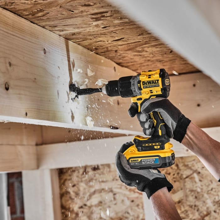 DCD805H2T GB DeWALT DeWALT 18V Cordless Combi Drill UK Plug