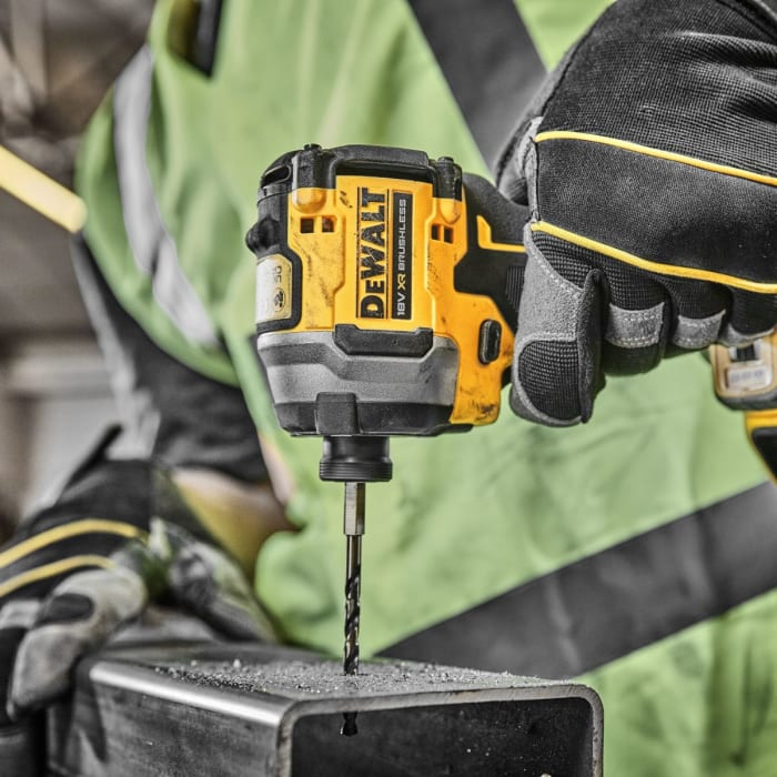 DCK2050H2T-GB, Perceuse/Visseuse DeWALT Li-Ion Type G - Britannique 3  broches : (1) Perceuse à percussion à percussion brushless