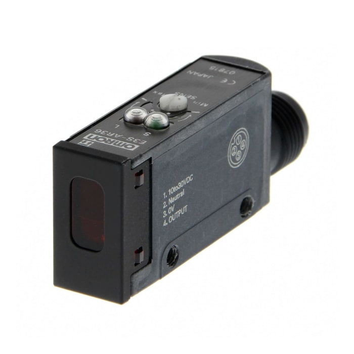 Omron Retroreflective Photoelectric Sensor, Block Sensor, 100 → 2000 mm Detection Range