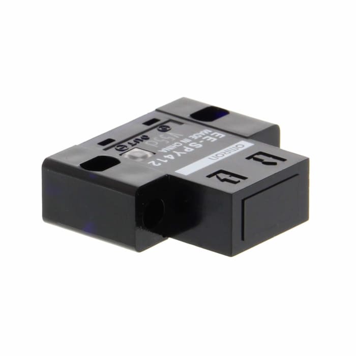 Omron Convergent Photoelectric Sensor, Block Sensor, 2 → 5 mm Detection Range