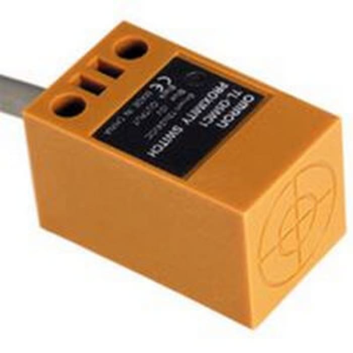 Omron Inductive Rectangular Proximity Sensor, 5 mm Detection, NPN NO, 12 → 24 V dc