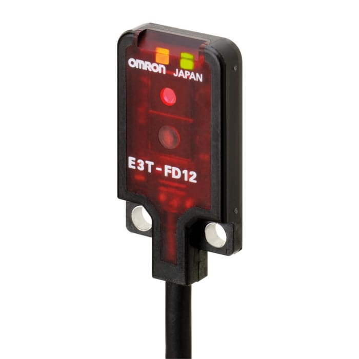 Omron Diffuse Photoelectric Sensor, Rectangular Sensor, 30 mm Detection Range