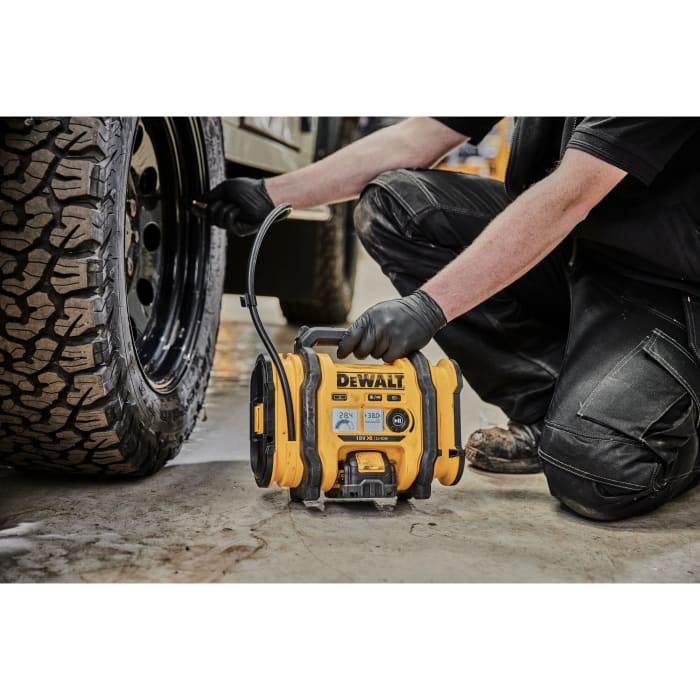 Dewalt 2025 tyre compressor