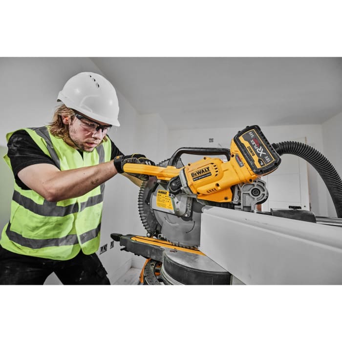 DCS781X2 GB DeWALT DeWALT FLEXVOLT DCS781 305mm Cordless Mitre Saw 267 1544 RS Components