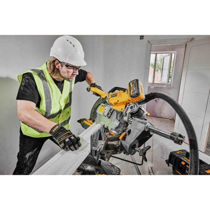 Dewalt 305 2024 cordless mitre saw