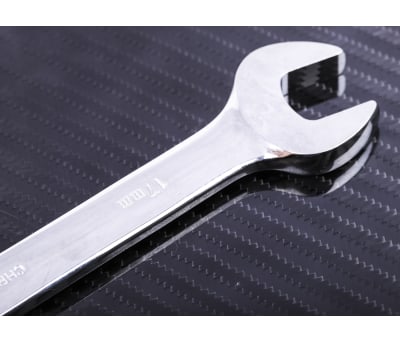 Product image for RS PRO Chrome Combination Ratchet Spanner, 17 mm