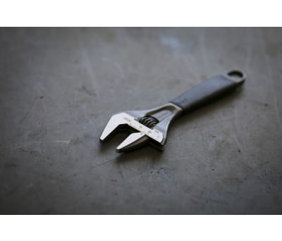 Product image for PLUMBERS 170MM ADJUSTABLE WRENCH W/SCALE