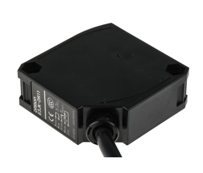 Product image for Omron Diffuse Photoelectric Sensor with Block Sensor, 2.5 m Detection Range