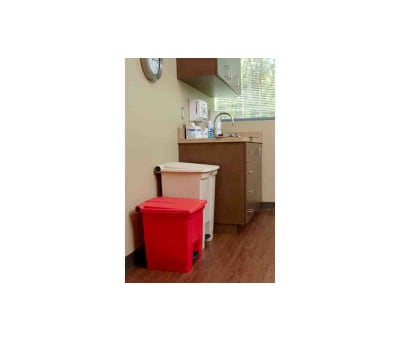 Product image for Rubbermaid Commercial Products Legacy Step-On Containers 30L Red Pedal Plastic Waste Bin