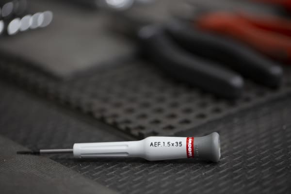 Product image for MICRO-TECH SLOTTED BLADE DRIVER,35X1.5MM