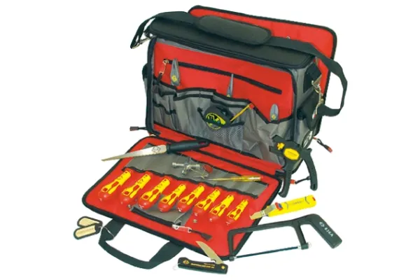 Product image for INSULATED TOOL SET