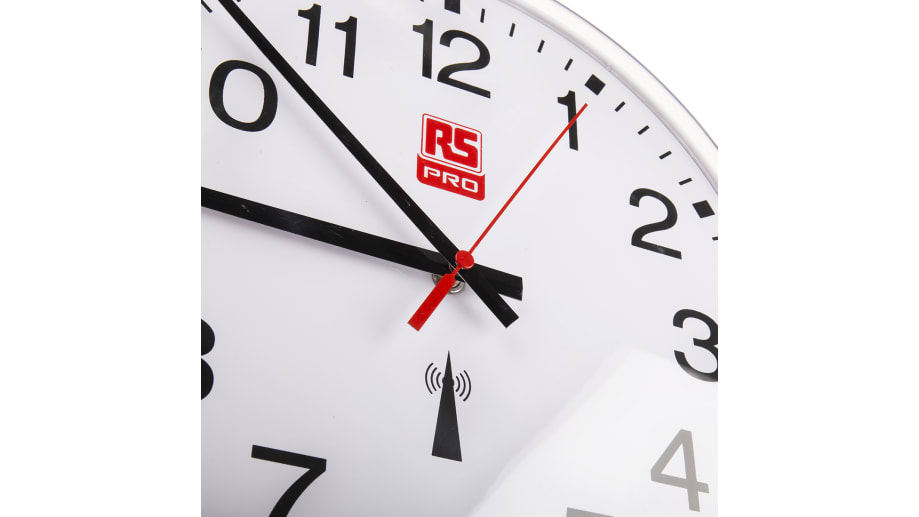 RS PRO White Radio Controlled Analog Wall Clock, 300mm Diameter