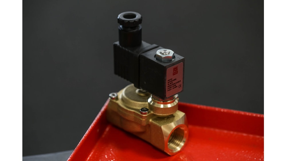 Válvula Solenoide Eléctrica 1/2" - Latón, 24V DC, Normalmente Cerrada, Para Agua O Aire 230 PSI