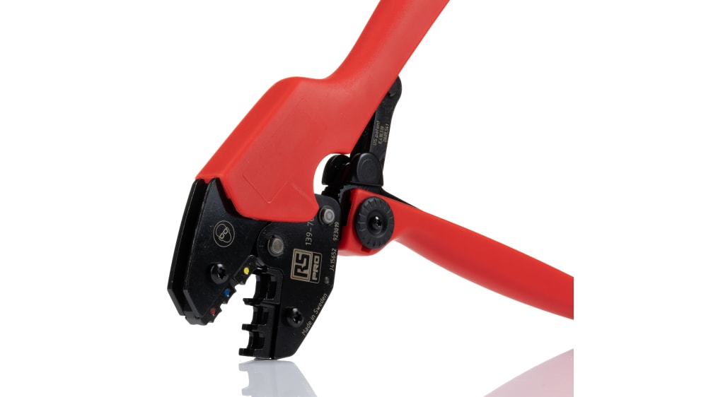 RS PRO Hand Ratcheting Crimp Tool for Insulated Spade Connectors, 0,75 →  6mm² Wire