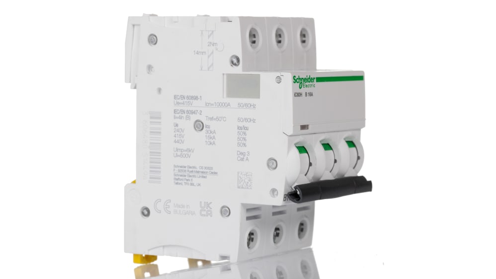 A9F53316, Disjoncteur Schneider Electric iC60H 3P, 16A, pouvoir de coupure  10 kA, montage rail DIN